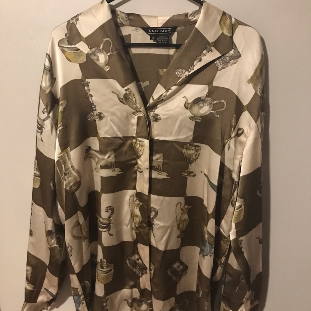 Ann May size medium 100% silk shirt